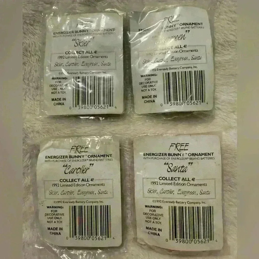 Vintage set of 4 Energizer Bunny Christmas Ornaments in Original Packaging - Picture 6 of 10